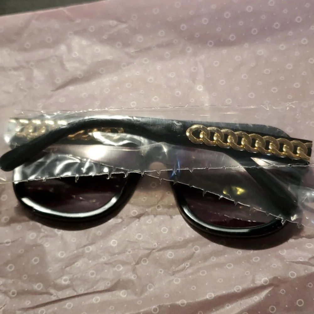 Stella Mccarthy sunglasss black polarized firm sorry lowered their 400 plus
